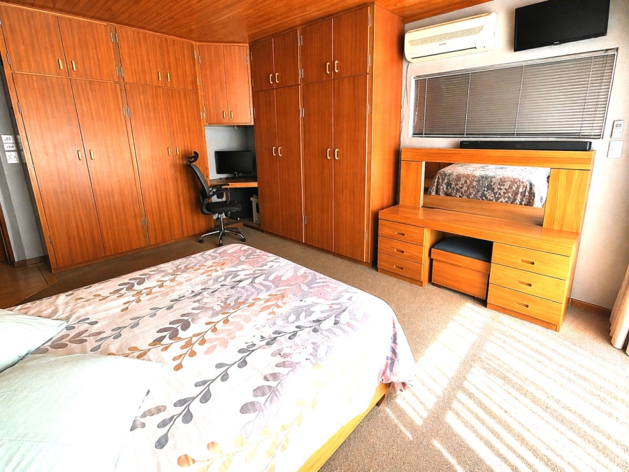 3 Bedroom Property for Sale in Langenhovenpark Free State